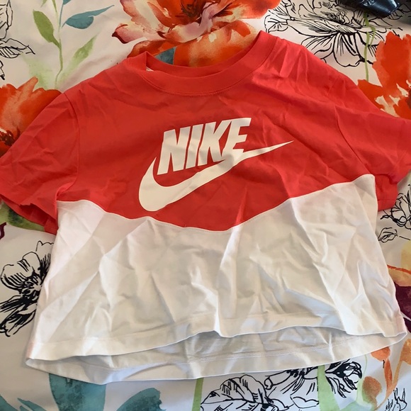 Nike Crop Top, Size Small - Picture 1 of 1